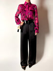 Camicia vintage Emanuel Ungaro in chiffon fucsia e lamé nero con volant plissé