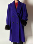 Cappotto vintage blu violaceo in lana con polsi in pelliccia di volpe nera