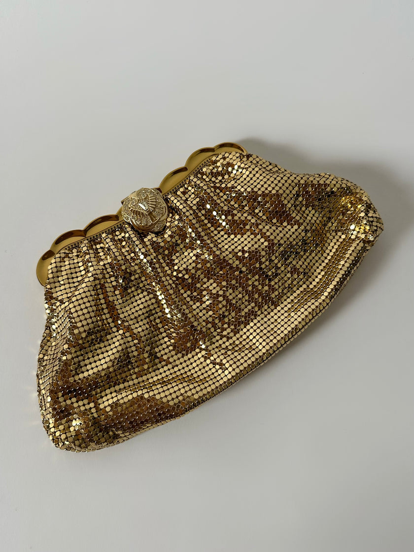 Pochette vintage Jays of Bond Street in maglia metallica dorata con chiusura gioiello