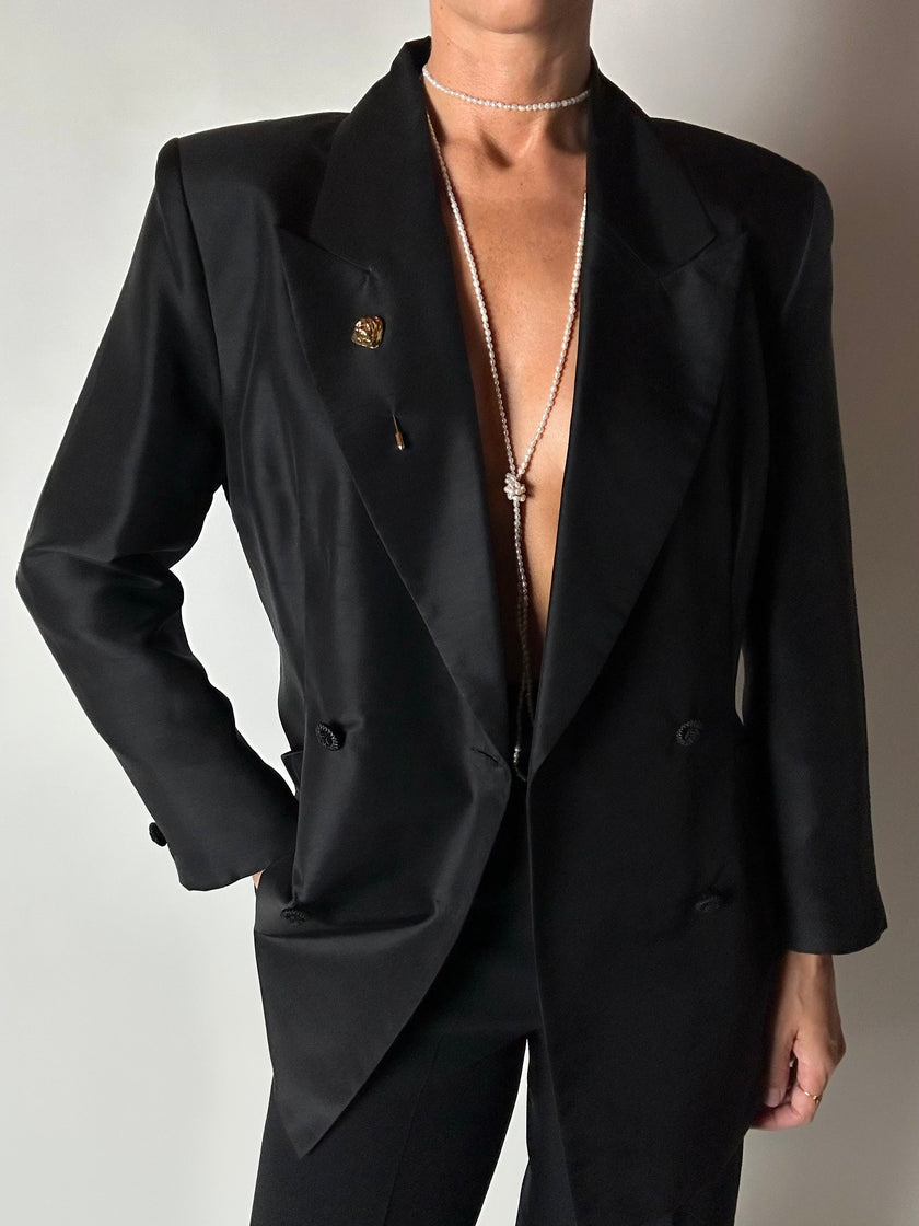 Blazer vintage Episode in shantung di seta nera con bottoni in passamaneria