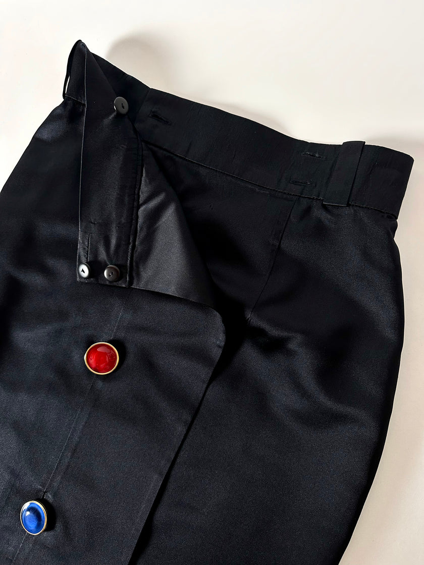 Gonna vintage Yves Saint Laurent Variation in raso nero con bottoni gioiello