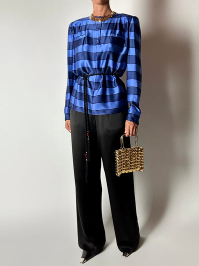 Blusa vintage Valentino Boutique in raso di seta blu Cina a righe orizzontali