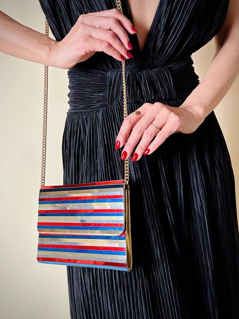 Pochette à lamelles miroirs multicolores avec bandoulière chaîne
