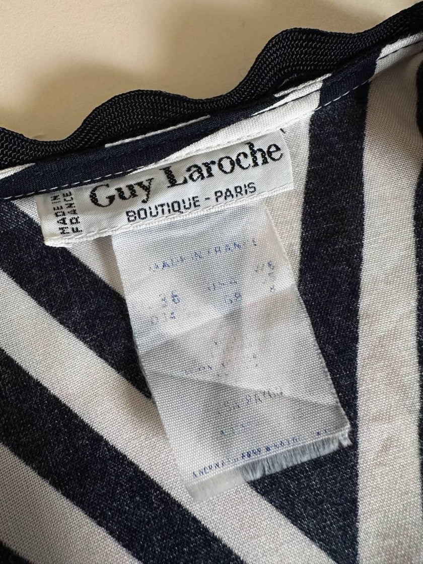 Camicetta vintage Guy Laroche con motivo chevron bianco e nero profili ondulati e bottoni dorati
