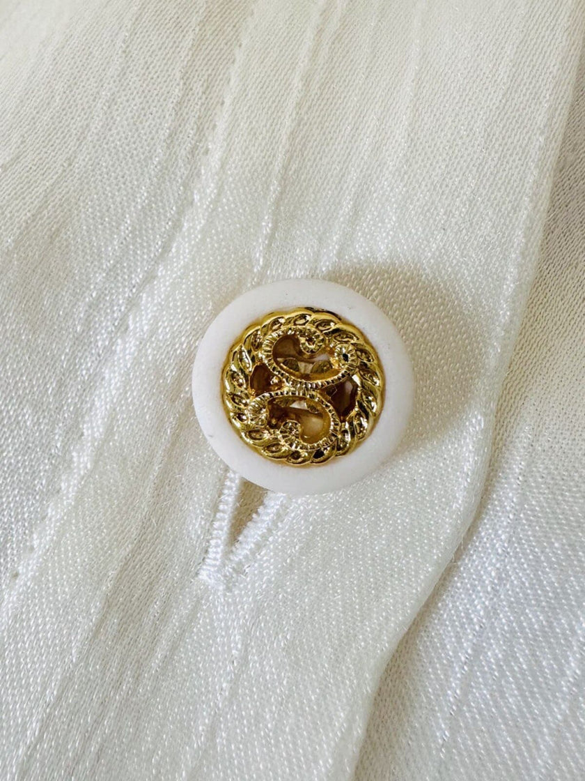Camicia in raso avorio con bottoni gioiello “Divina”