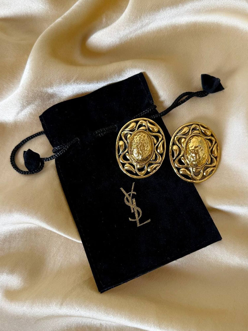 Maxi clip ovali con motivi barocchi “Yves Saint Laurent”