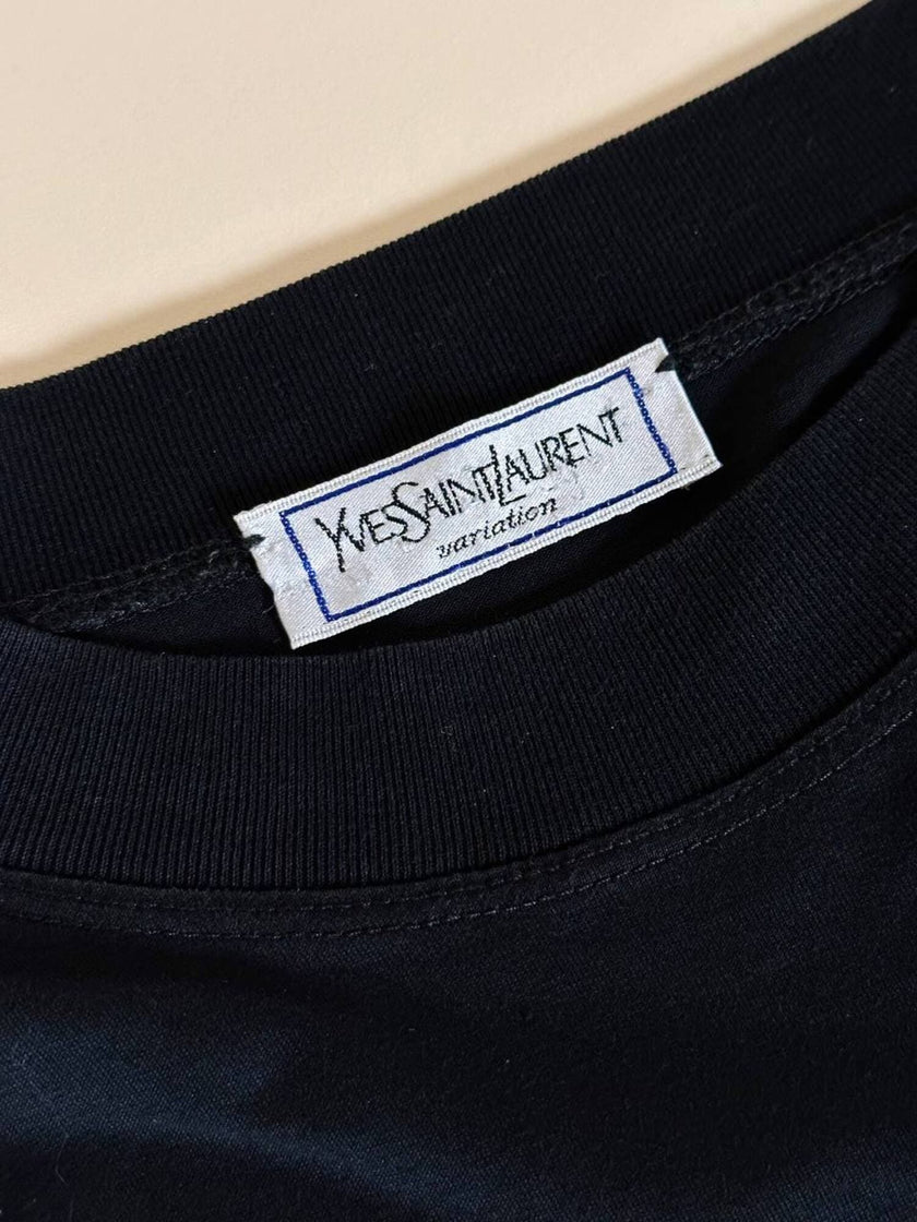Maglia vintage Yves Saint Laurent in cotone nero con firma ricamata e bottoni dorati