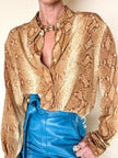 Camicia Laurèl in seta fantasia pitone nei toni del crema e marrone chiaro