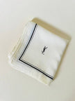 Foulard vintage Yves Saint Laurent in seta avorio con profili e logo neri