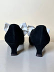 Scarpe vintage Yves Saint Laurent in camoscio nero con maxi fiocchi bianchi