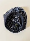 Cappello unisex in lana jacquard Fendi con logo allover