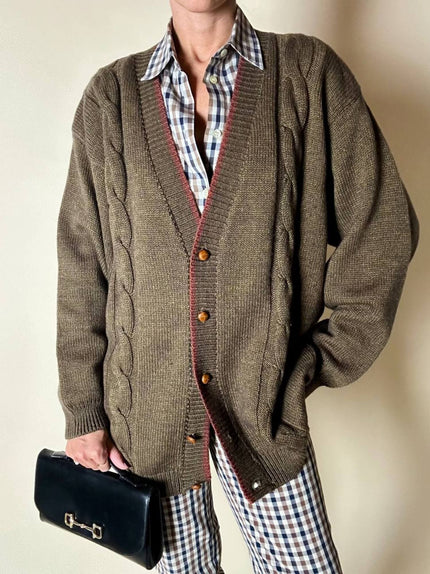 Cardigan Green Times in lana verde oliva con bottoni barlebeck
