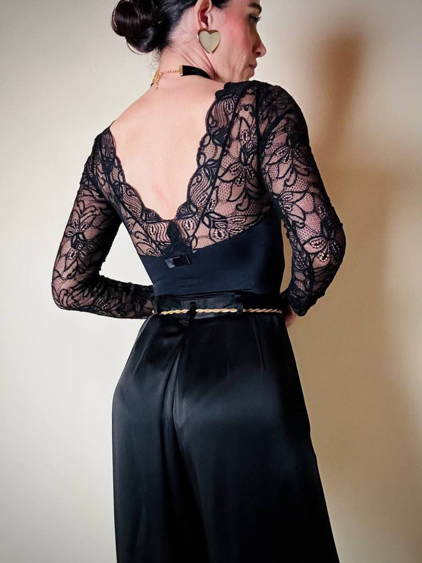 Body a manica lunga con scollo a cuore in lycra e pizzo nero “Faber”