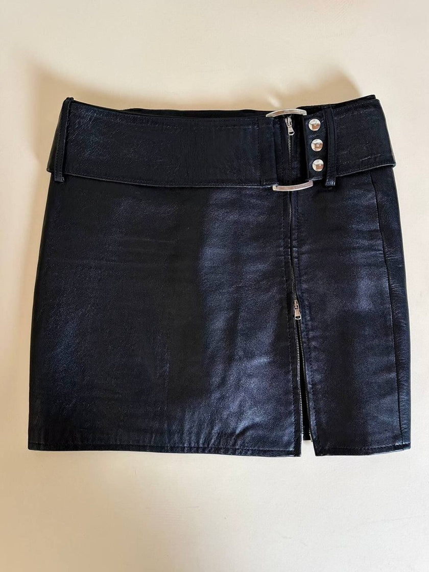 Minigonna in pelle con zip laterale e maxi cintura in coordinato “La Loggia”