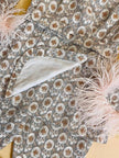 Lace tailleur con piume di marabù
