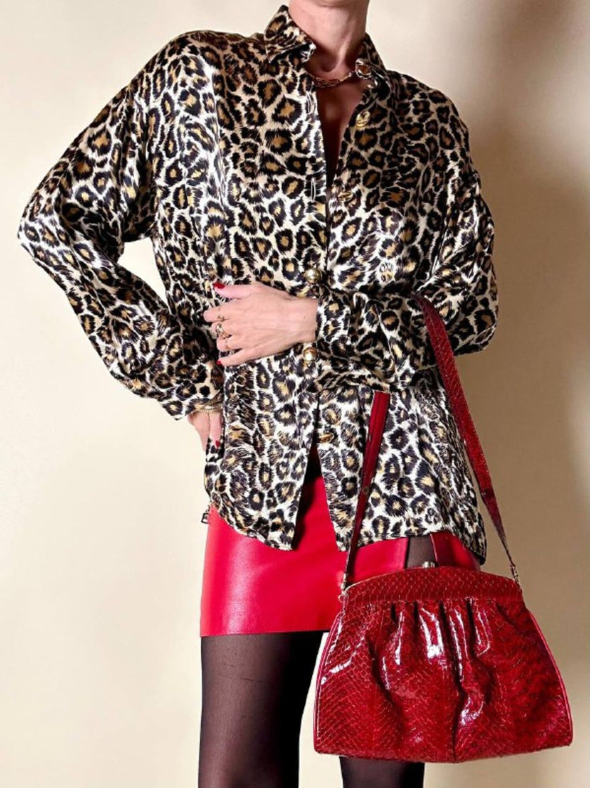 Pochette in whips rossa con tracolla regolabile