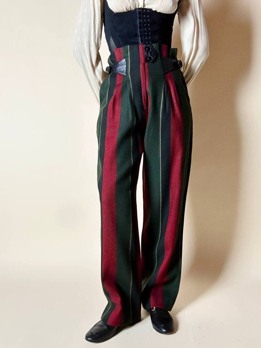 Pantalone a vita alta in lana jacquard a righe verticali con cinturini in pelle nera