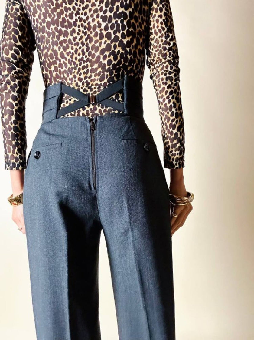Pantalone a sigaretta con panciotto grigio antracite “D&G”