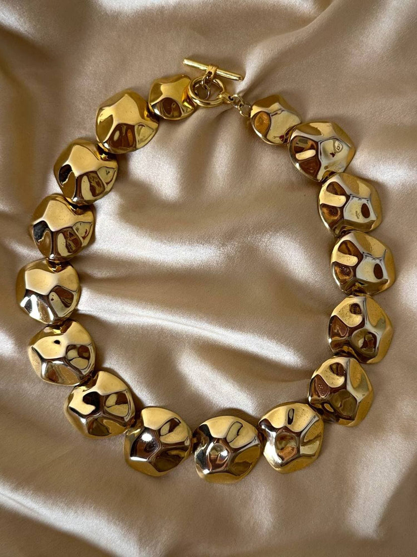 Collier dorato a pepite