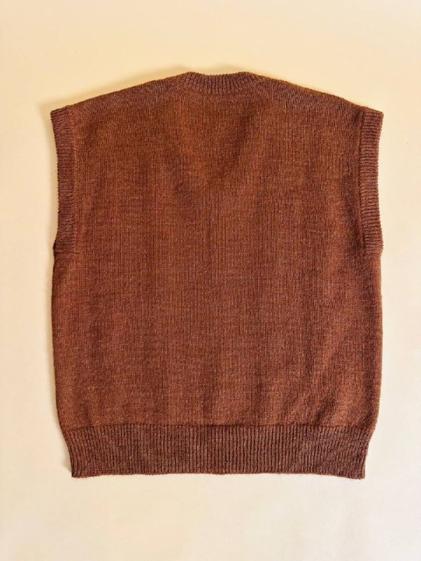 Gilet in lana color tabacco con motivo a trecce