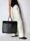 Borsa vintage Fendi in rete mesh nera con maxi logo FF