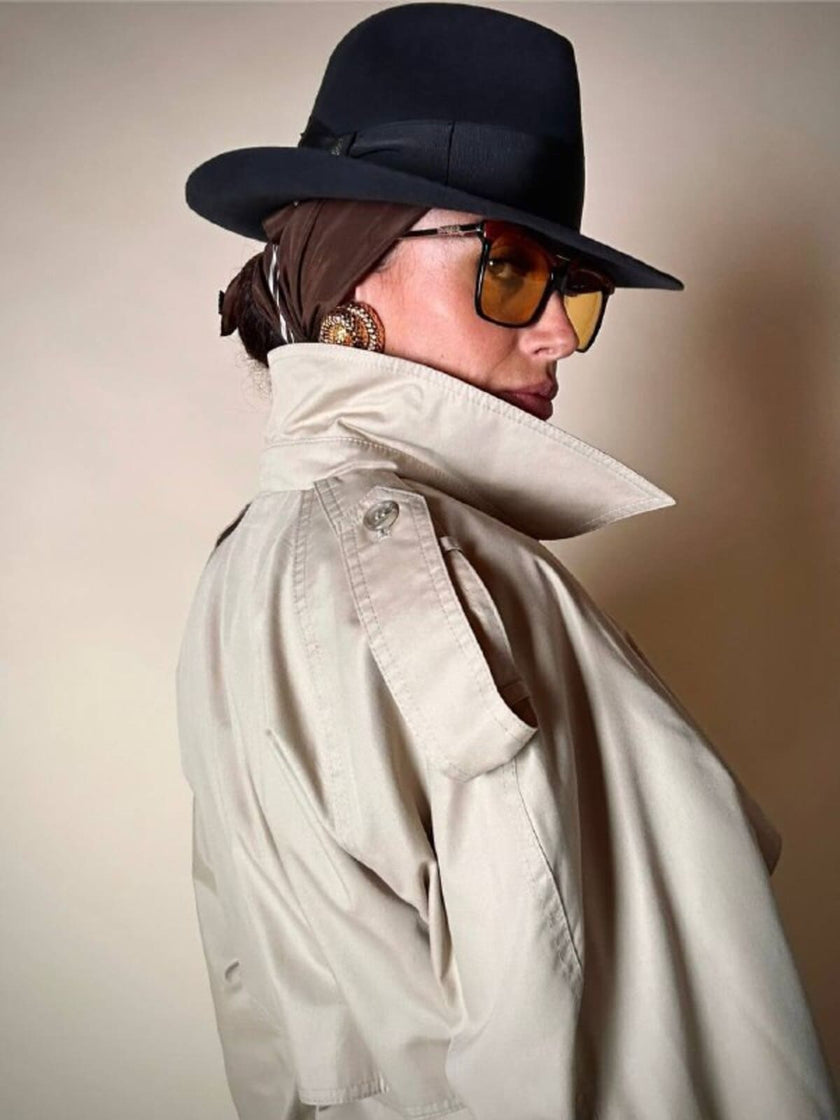 Trench color sabbia “Yves Saint Laurent”