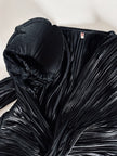 Abito vintage in tessuto plissé nero semi lucido