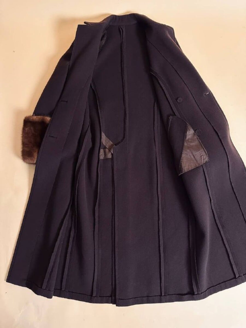 Cappotto doppiopetto in drap di lana caffè con polsi di visone