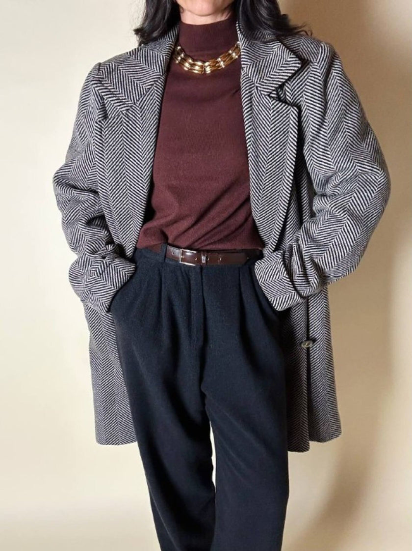 Pantalone Yves Saint Laurent a vita alta con pince in lana grigio antracite