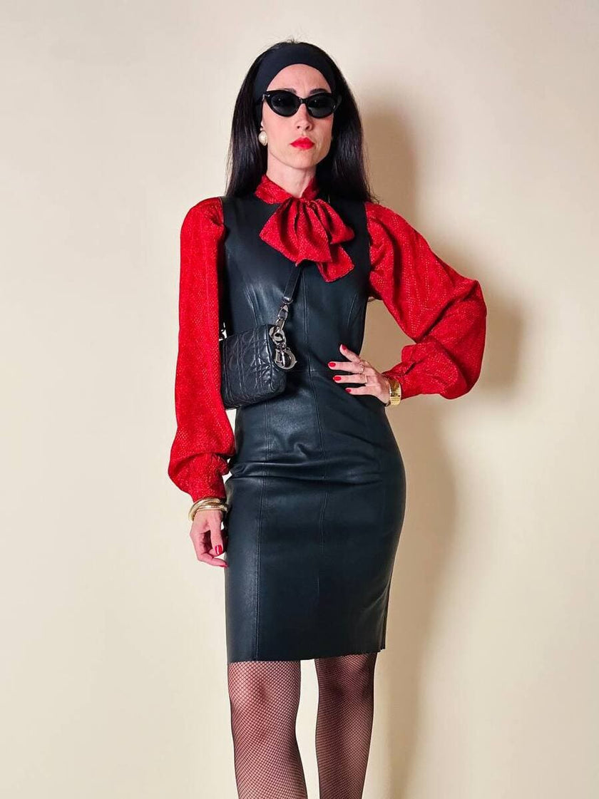 Camicia rossa con fiocco al collo “Rudi Valenti”