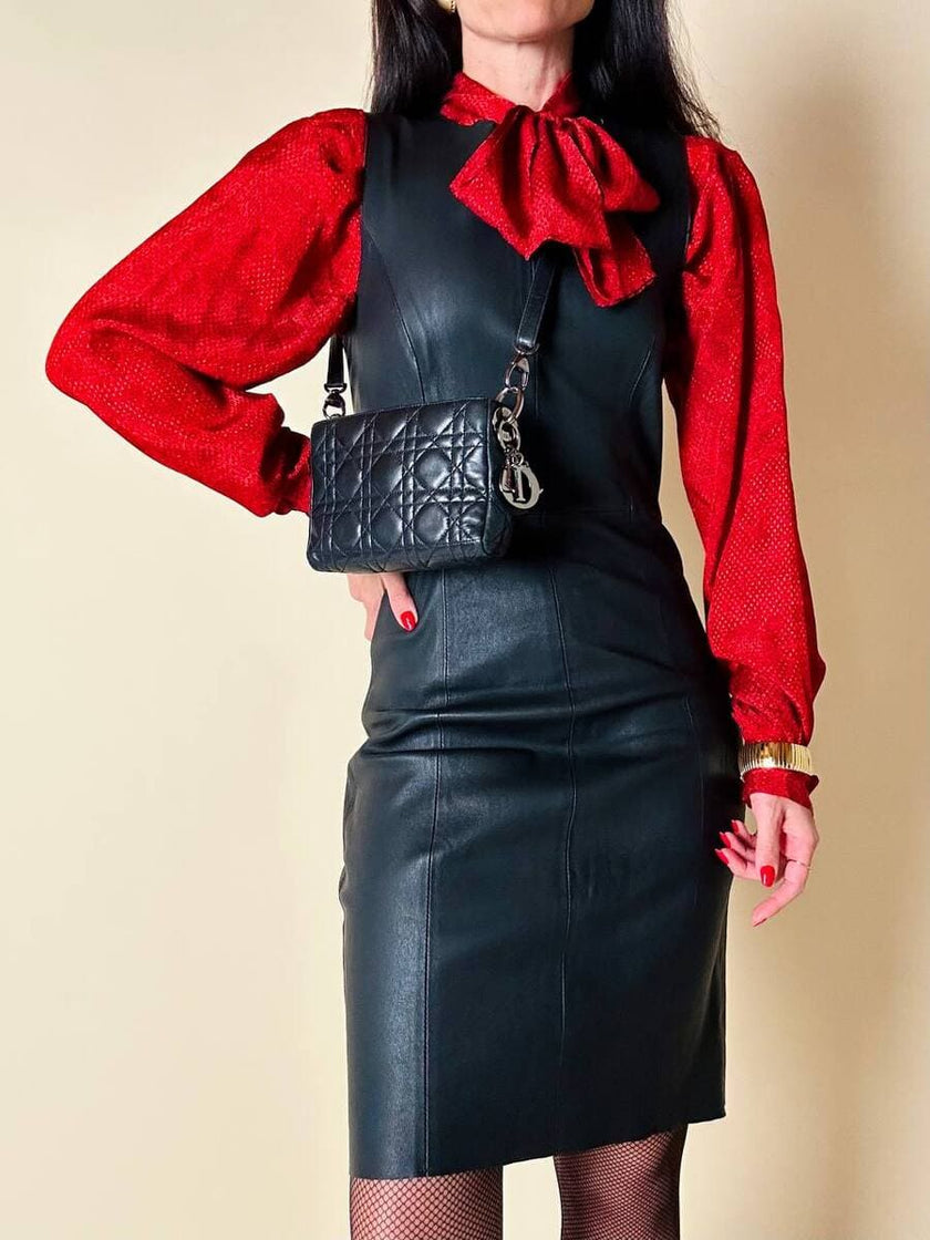 Camicia rossa con fiocco al collo “Rudi Valenti”