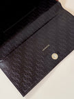 Pochette Yves Saint Laurent in saffiano color cuoio con accessorio logato oro