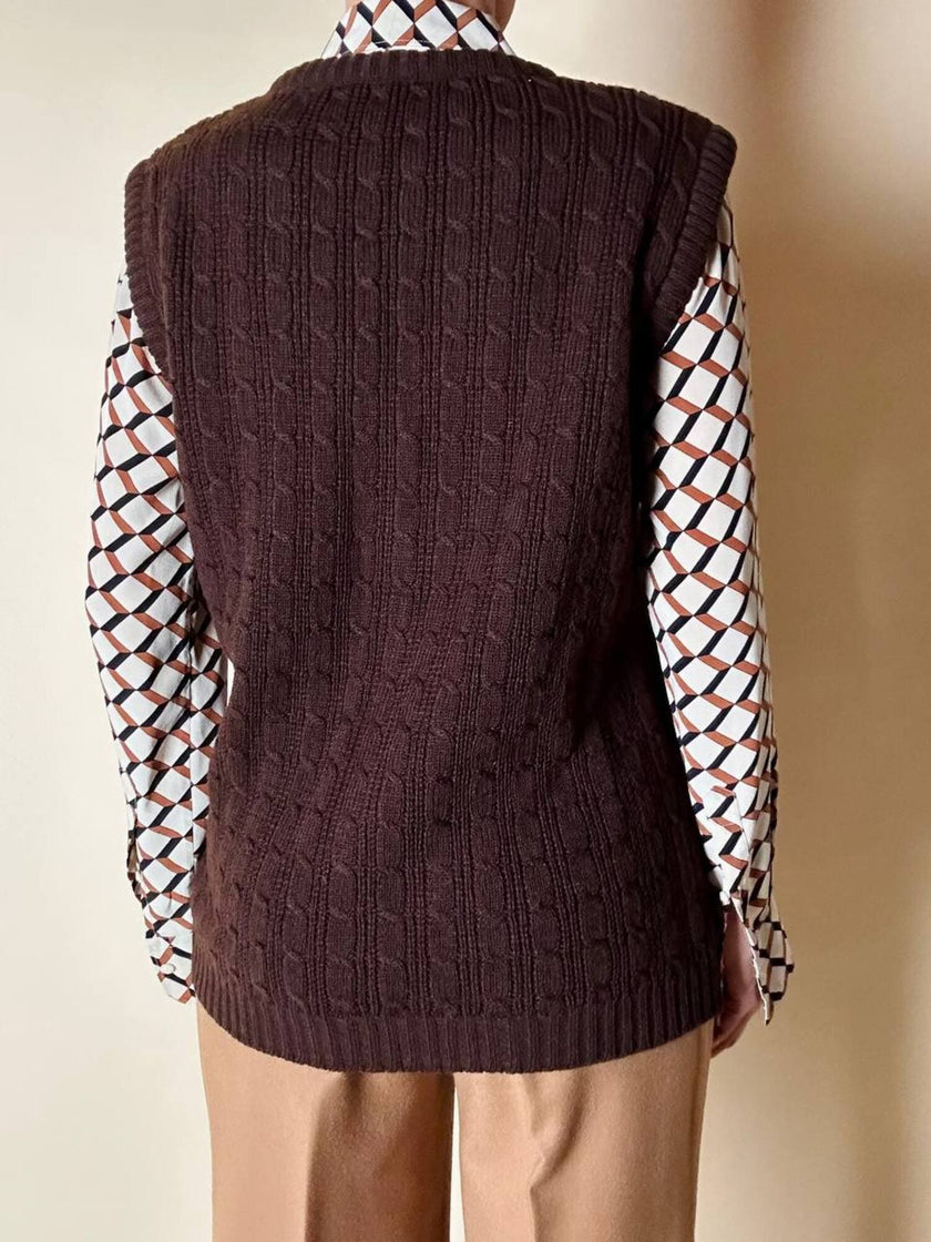 Gilet vintage in lana marrone lavorato a trecce con bottoni effetto cuoio