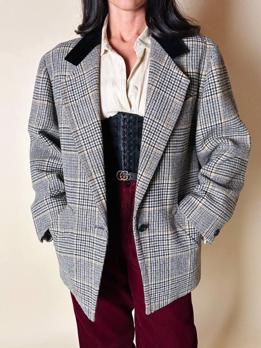 Blazer Guy Laroche in lana Principe di Galles con colletto in velluto nero