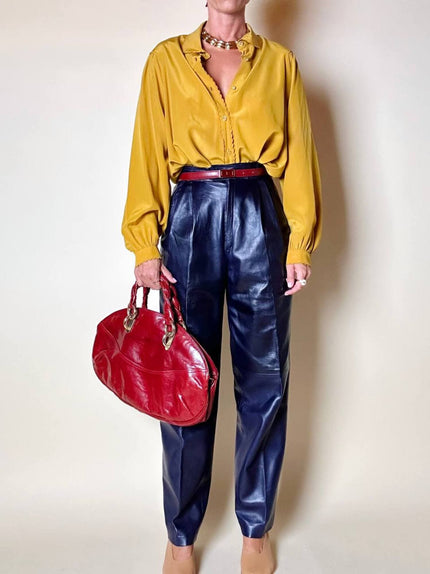 Pantalone Loewe a vita alta in nappa color mirtillo con bottone logato