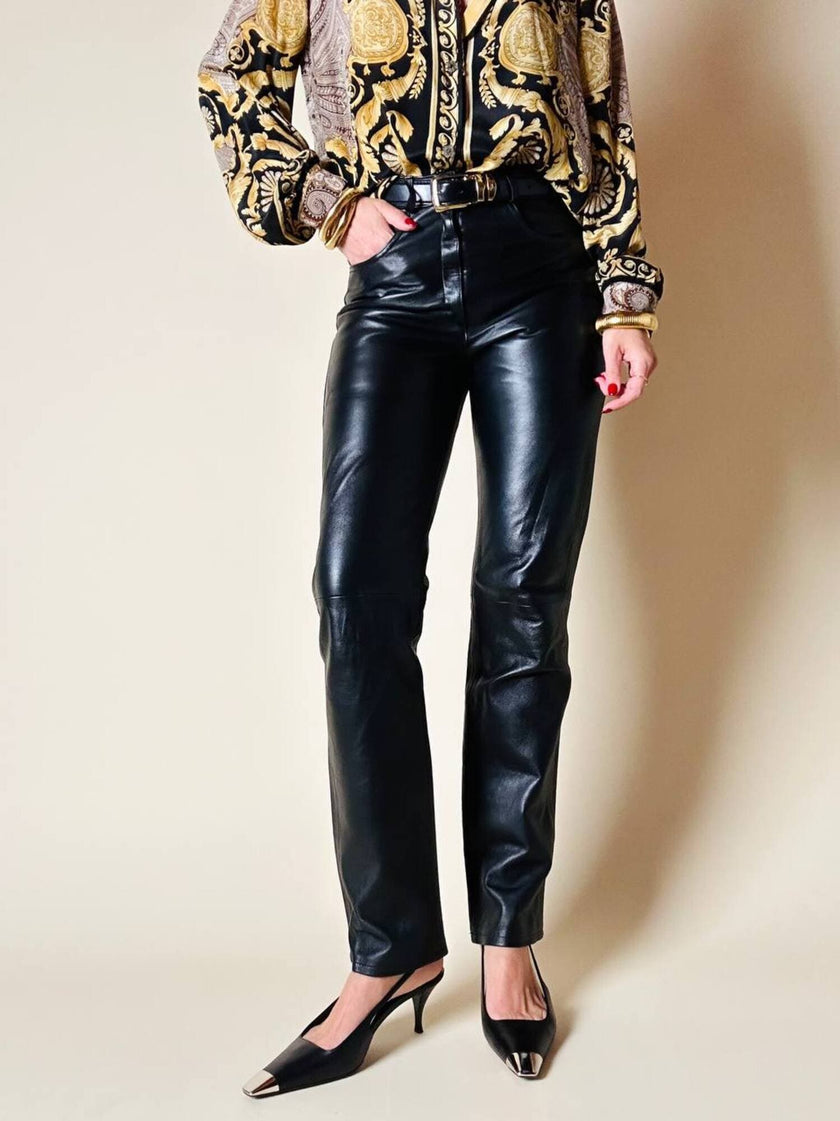 Pantalone a cinque tasche in pelle nera “Carla Falleri”