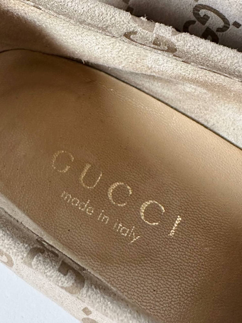 Mocassins Gucci vintage en daim avec motif monogramme GG