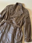 Trench doppiopetto in pelle color fango con interno imbottito