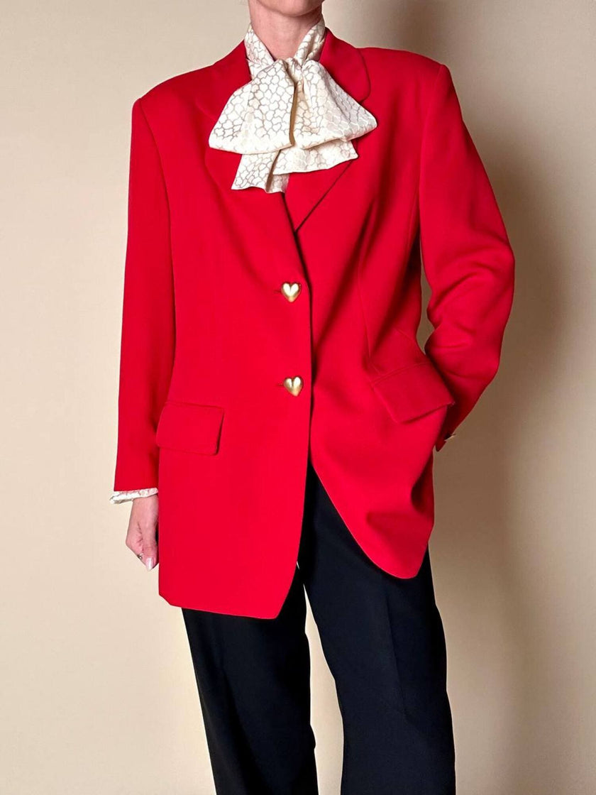 Blazer rosso con bottoni dorati a forma di cuore “Mondì”