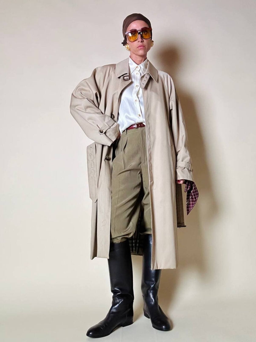 Stivali alla cavallerizza in pelle testa di moro “Istante” by Versace
