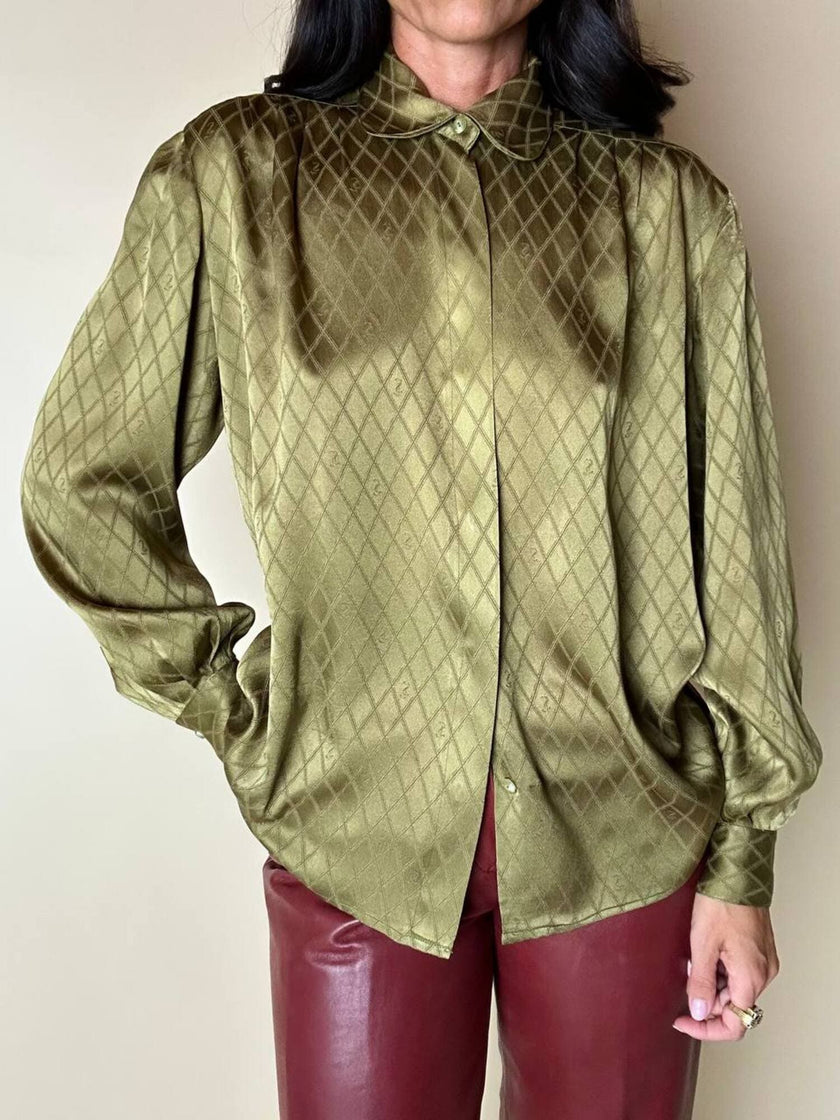Camicia in seta jacquard verde oliva con motivo a losanghe