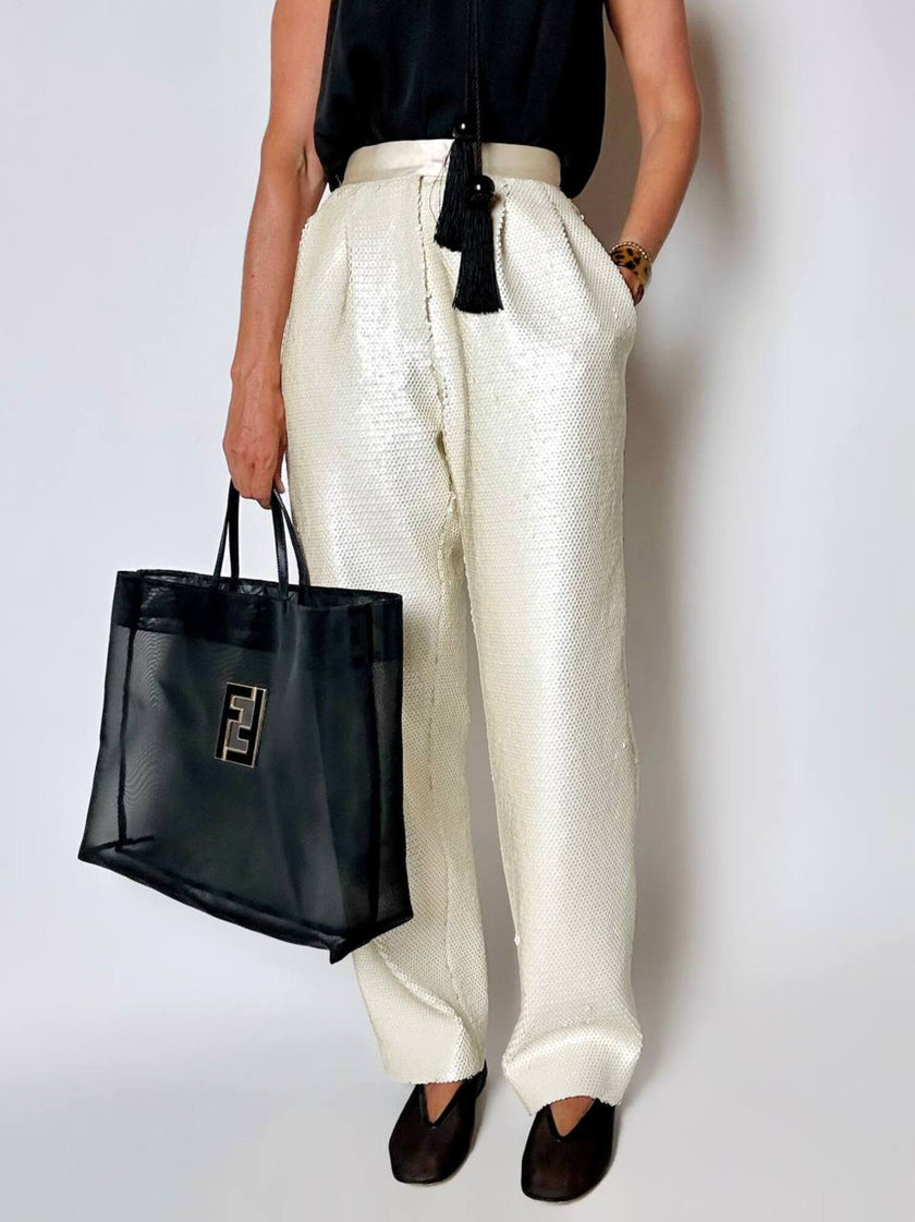Borsa vintage Fendi in rete mesh nera con maxi logo FF