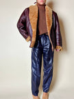 Shearling reverse in pelle liscia marrone castagno con vello caramello e ricamo sul fondo