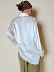Camicia in raso avorio con bottoni gioiello “Divina”