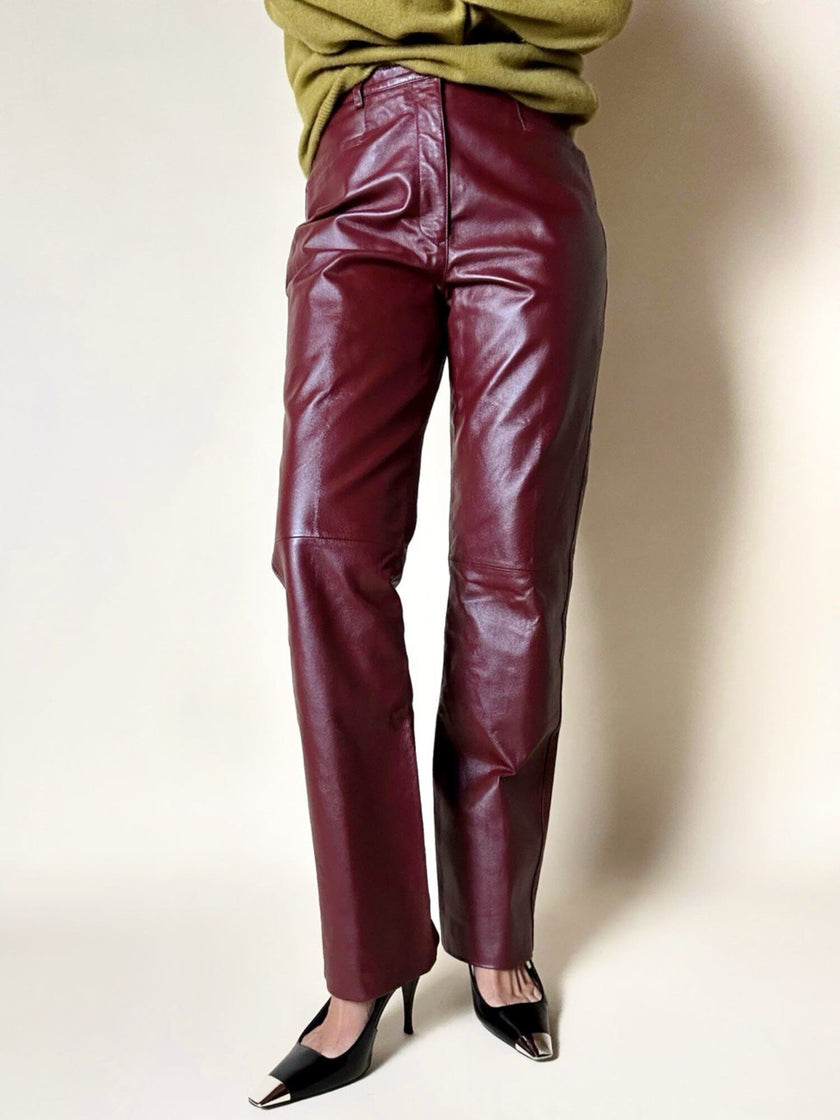 Pantalone a gamba dritta in pelle bordeaux In Extenso