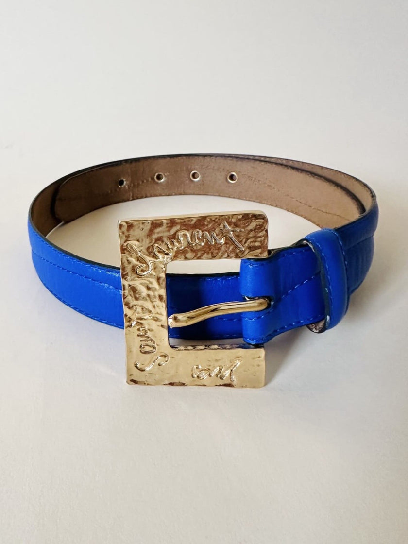 Cintura vintage Yves Saint Laurent in pelle bluette con fibbia gioiello dorata