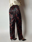 Pantalone vintage a vita alta in raso jacquard nero e rosso fantasia bambù e fiori di prugno