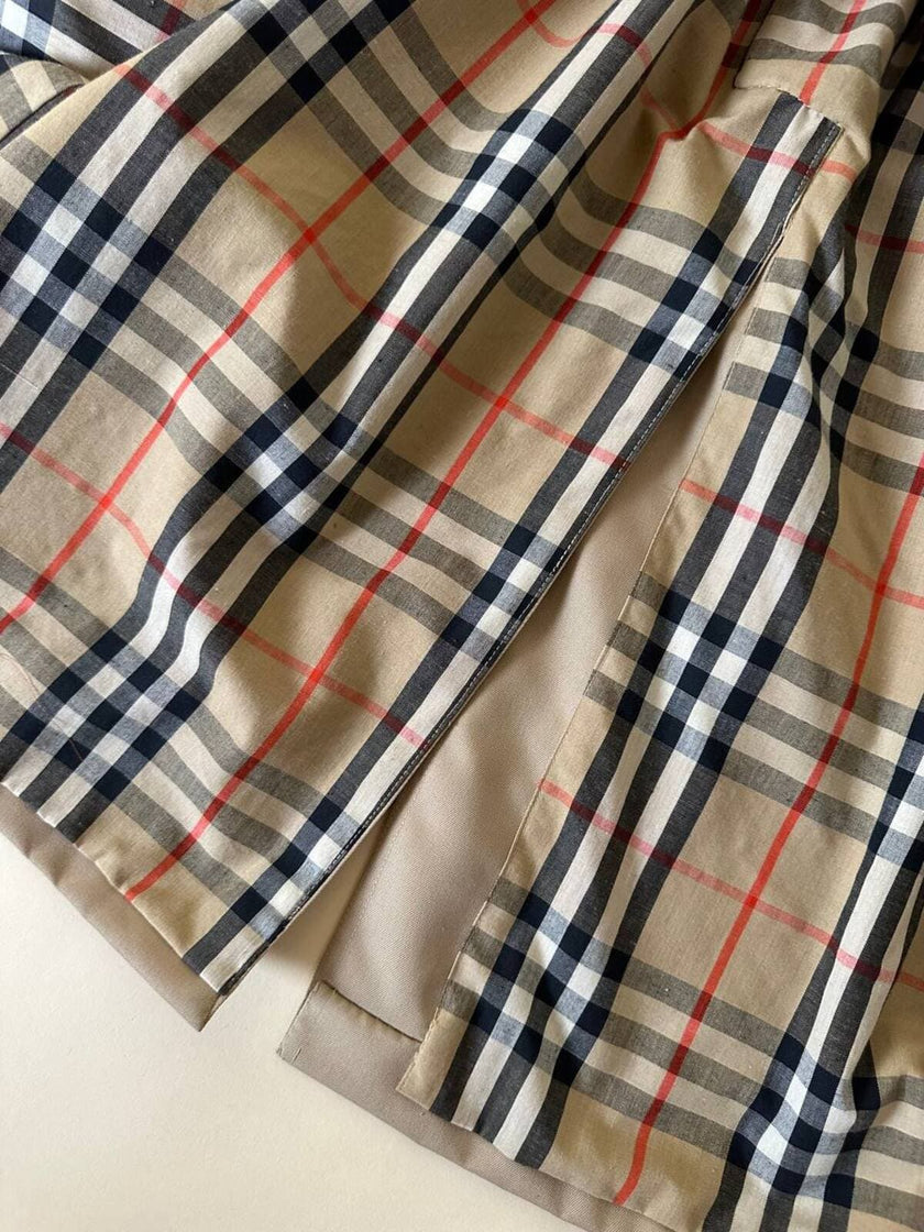 Trench color sabbia con fodera tartan “Idrostop”