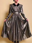 Maxi dress in seta e lamè oro con colletto in velluto nero “Valentino Miss V”