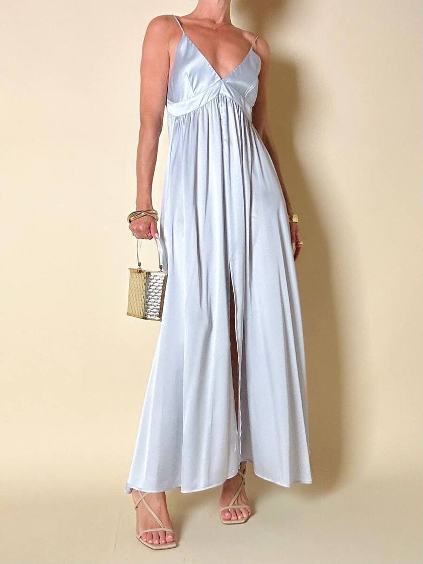Maxi dress con schiena nuda in raso grigio perla “Mercí”